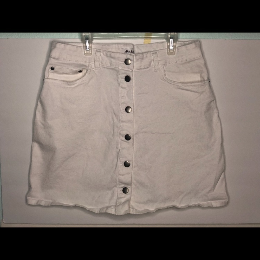 High wasted jean skirt